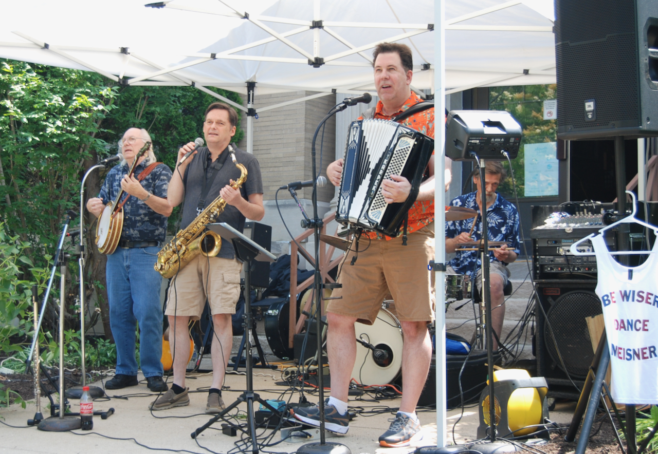 Meisner Legacy Band attracts more than 100 fans to Whitewater’s ‘Savory Sounds’ concert