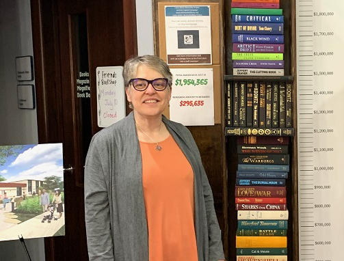 Library to host reception for departing director 