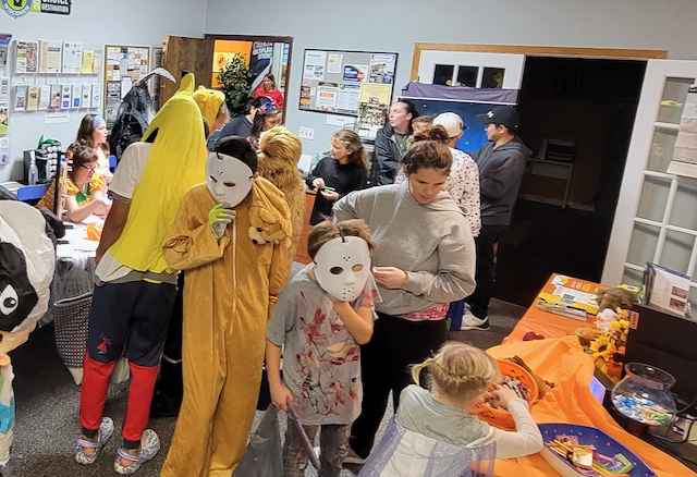 200 attend ‘Ghoul’s Night Out’ 